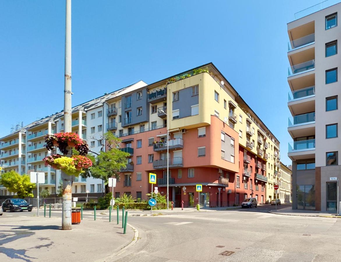 Corvin City Apartment - Free Parking- 부다페스트 외부 사진